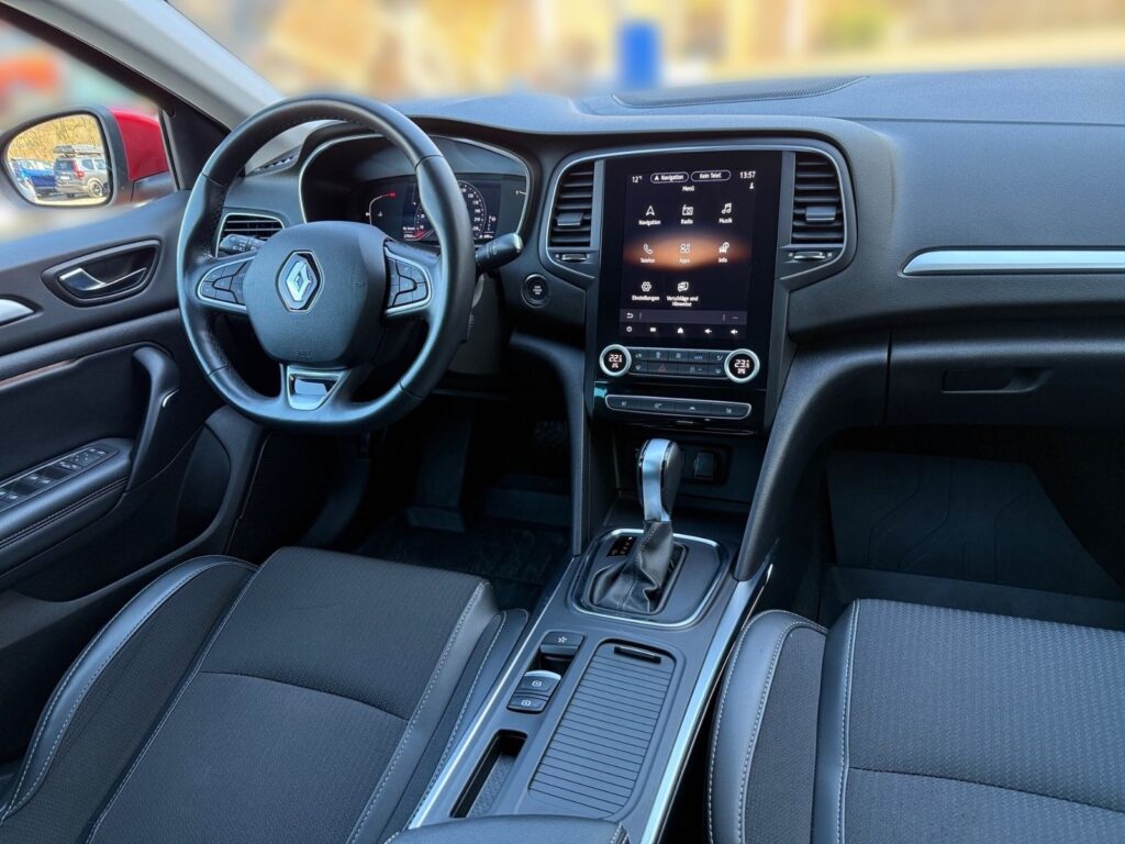 RENAULT Megane IV Grandtour EDC Techno, RFK, SHZ, Navi
