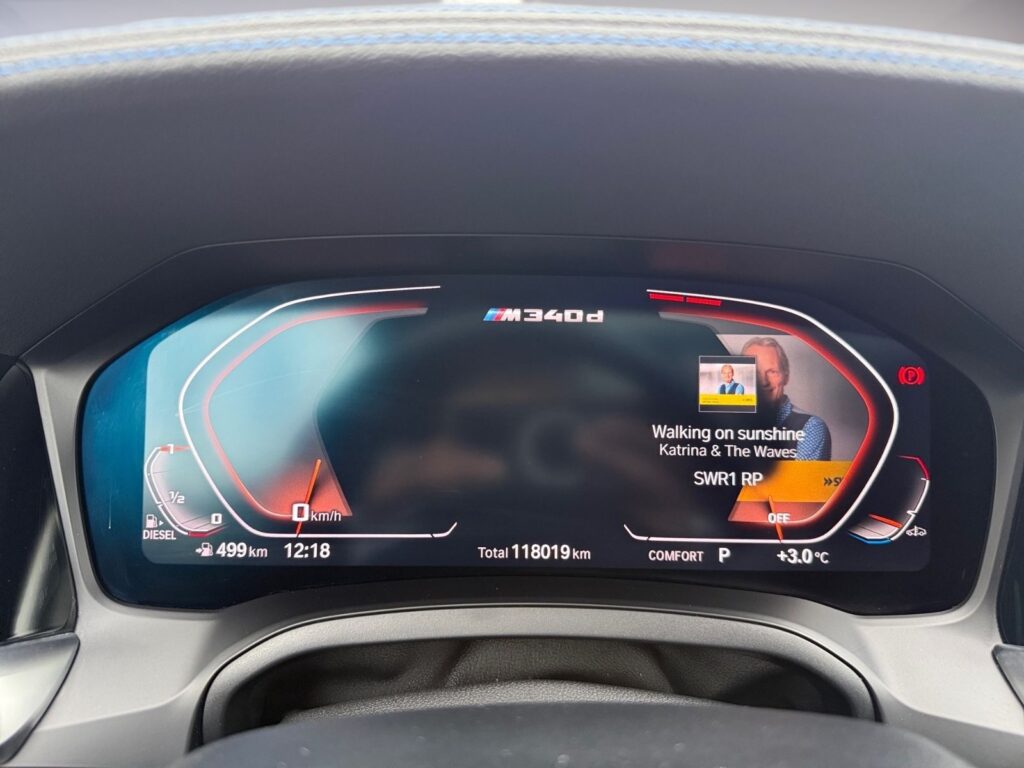 BMW M340d 3 Touring xDrive, PANO, 360°CAM, AHK, VOLL