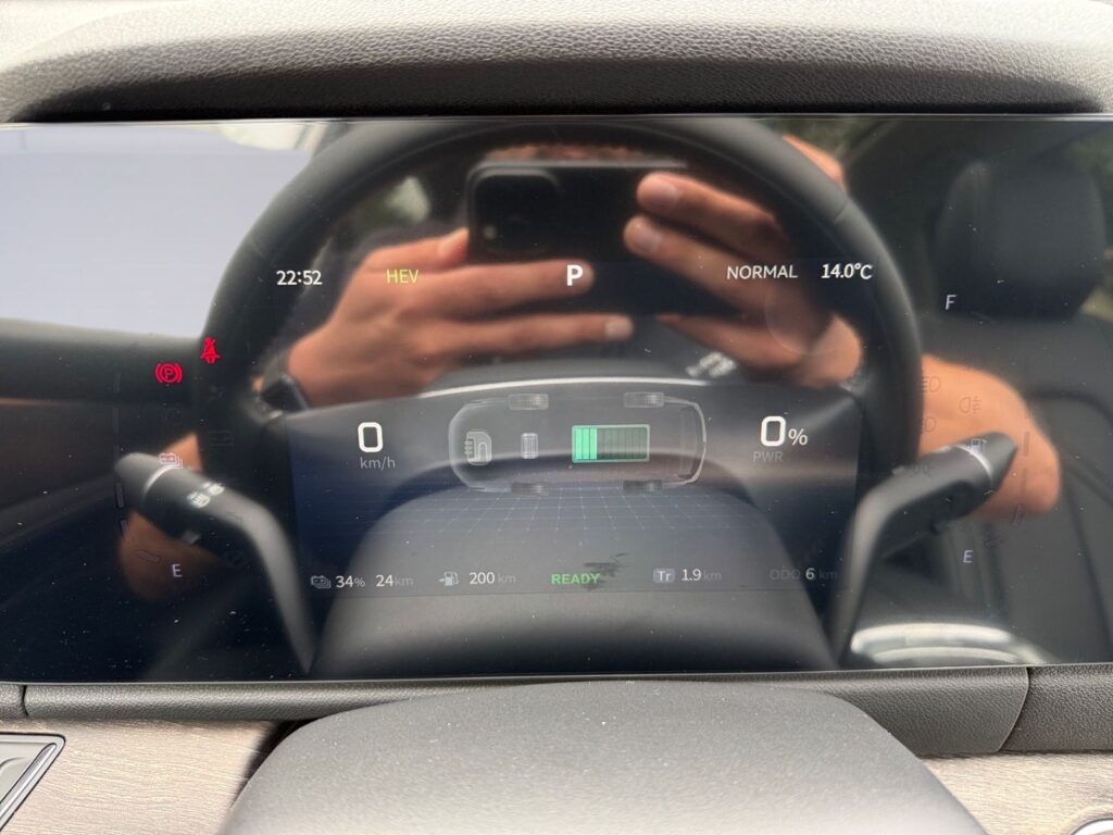 DFSK Fengon E5 PHEV, 7-Sitzer, Pano, bis 6J. Garantie