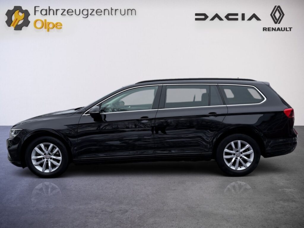 VW Passat Variant DSG Business, Navi, ACC, AHK
