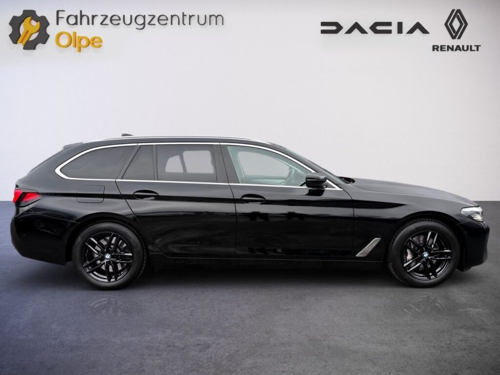 BMW 530d Touring, AHK, LED, 8-fach bereift