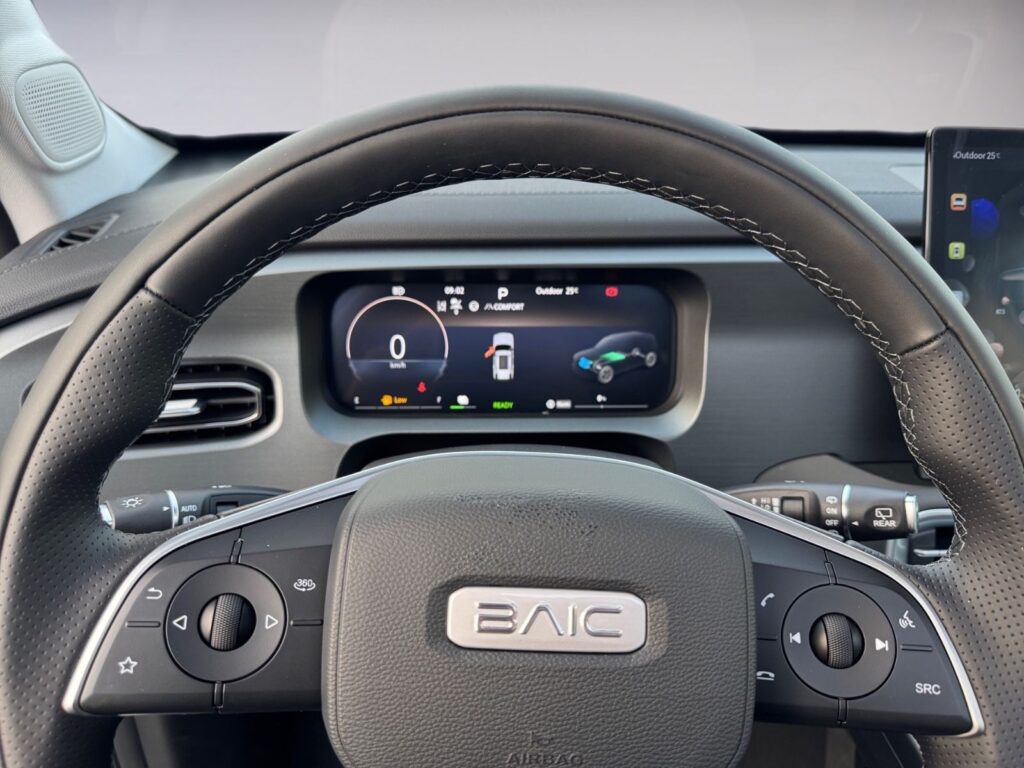 BAIC BJ30 Allrad Hybrid, Pano, VOLL, bis 6J. Garantie