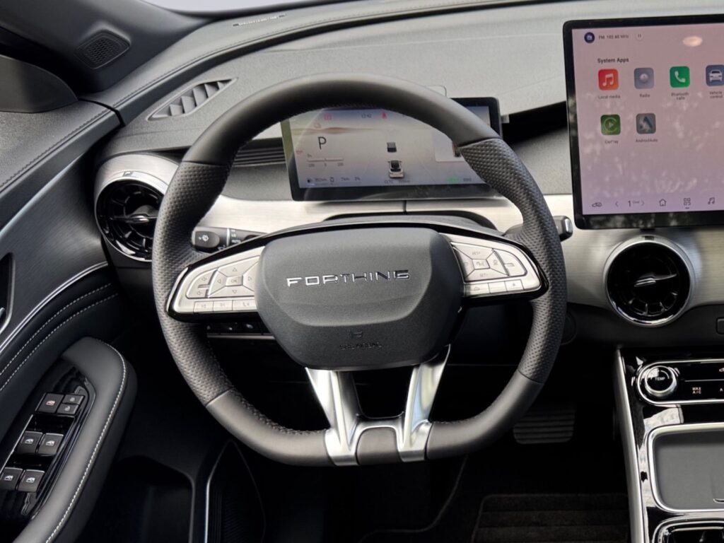 DFSK Forthing 5 REEV, 970km Reichweite,Pano, 0,5% St.