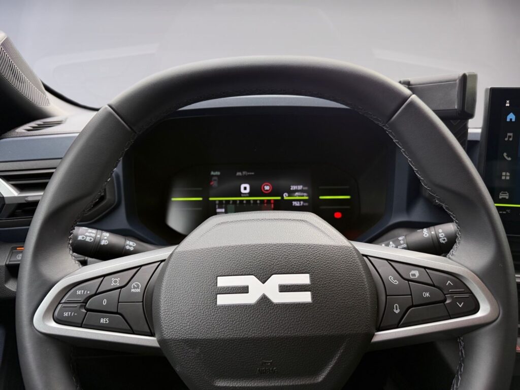 DACIA Duster III TCe 130 Journey 4×4,Navi,360°,Totwink