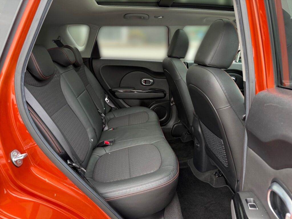 KIA Soul Turbo, Automatik,Pano,Xenon,NAVI,AHK,mit WR