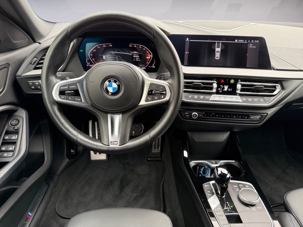 BMW 218i Gran Coupe, M Sport, AHK, mit WR