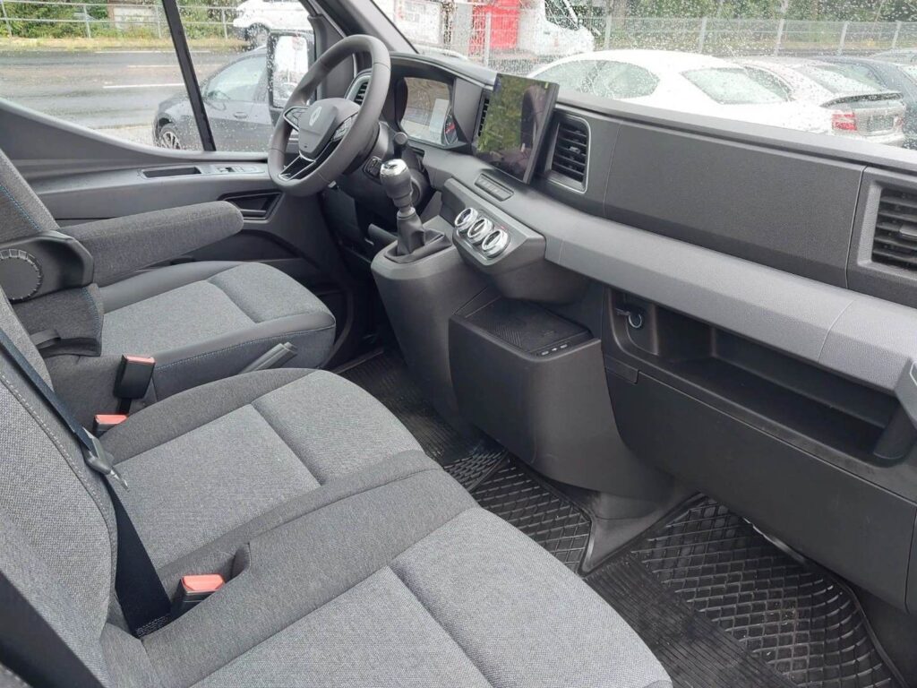RENAULT Master 4 Abschleppwagen mit Winde