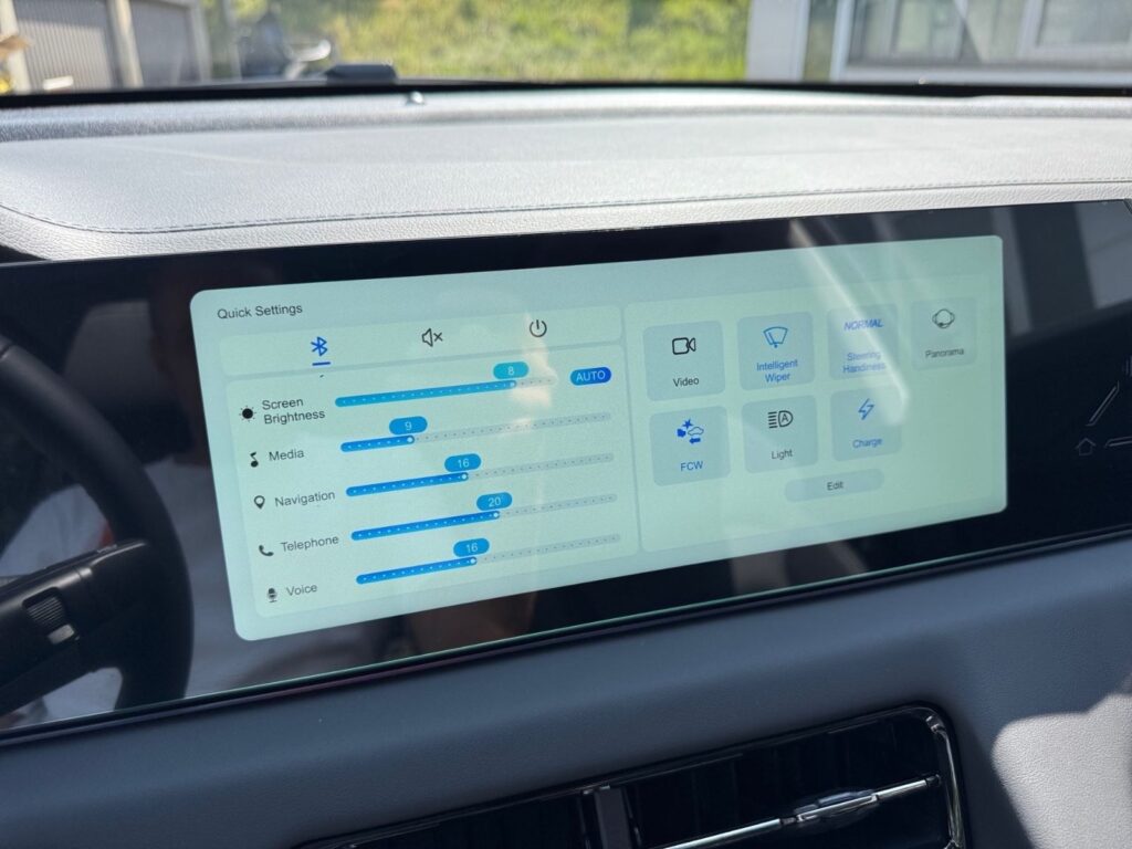 JAC JS8 Pro 7-Sitzer, Pano, 0,0% Finanz, 5J. Gar
