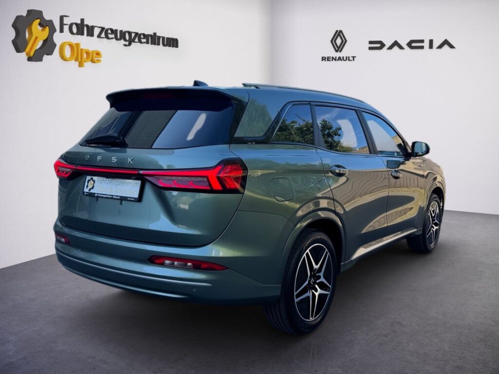 DFSK Fengon E5 PHEV, 7-Sitzer, Pano, bis 6J. Garantie