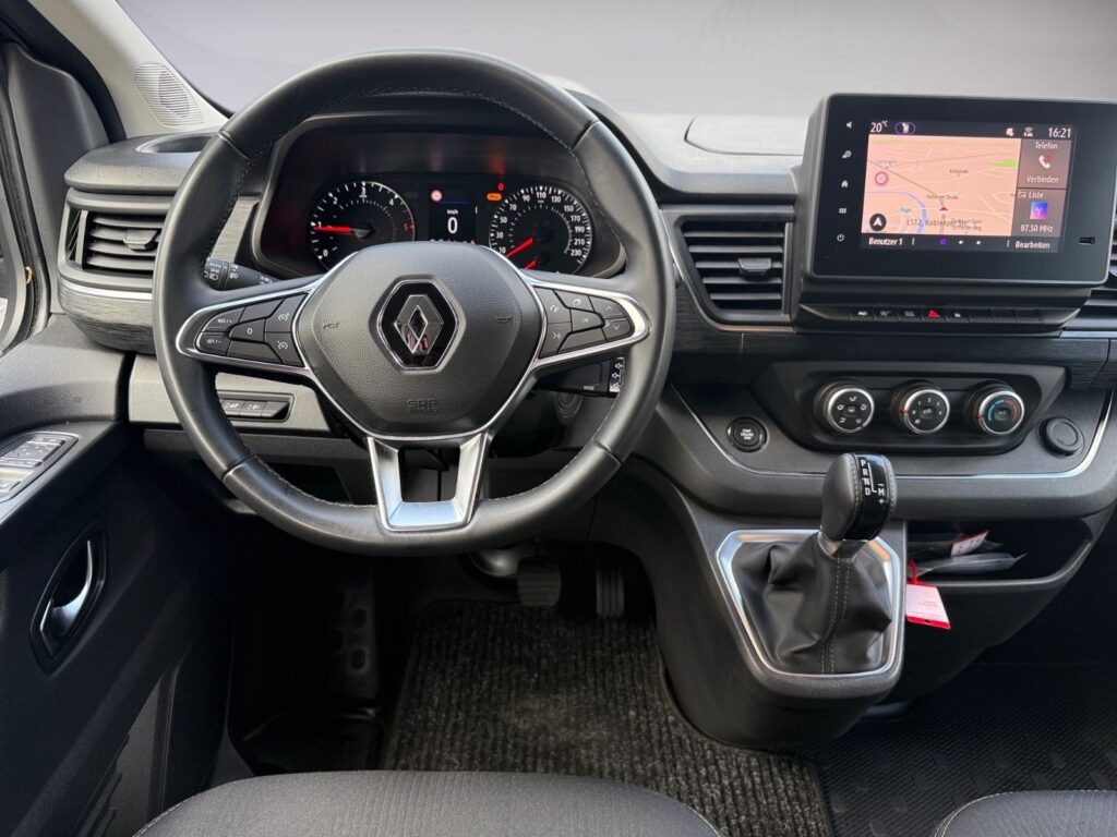 RENAULT Trafic Combi L1H1 3,0t Life,AHK,9-Sitzer