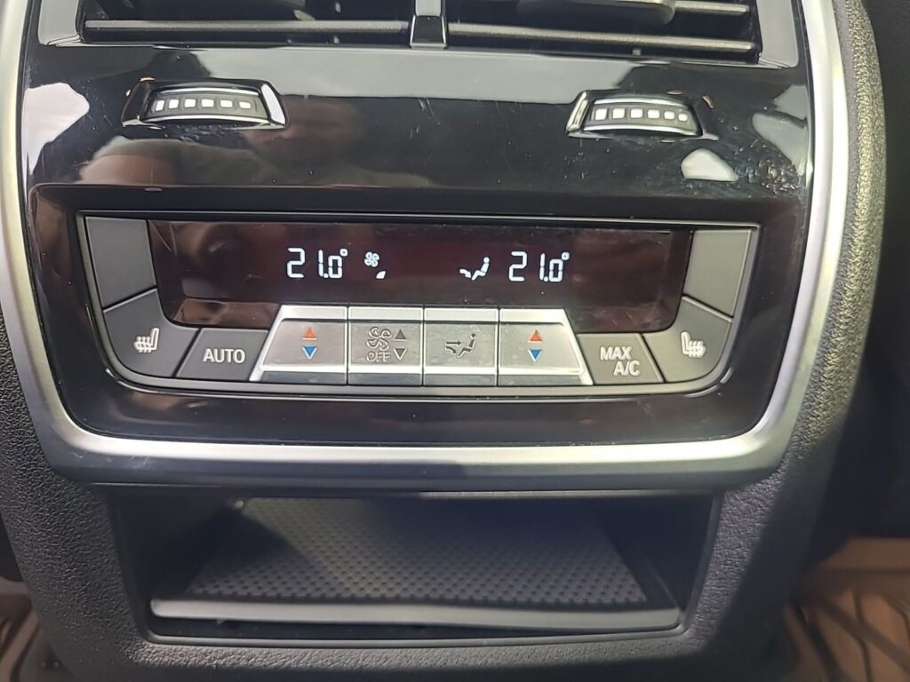 BMW X5 50i, Pano, HUD, ACC, Harman/Kardon,UNFALLFREI