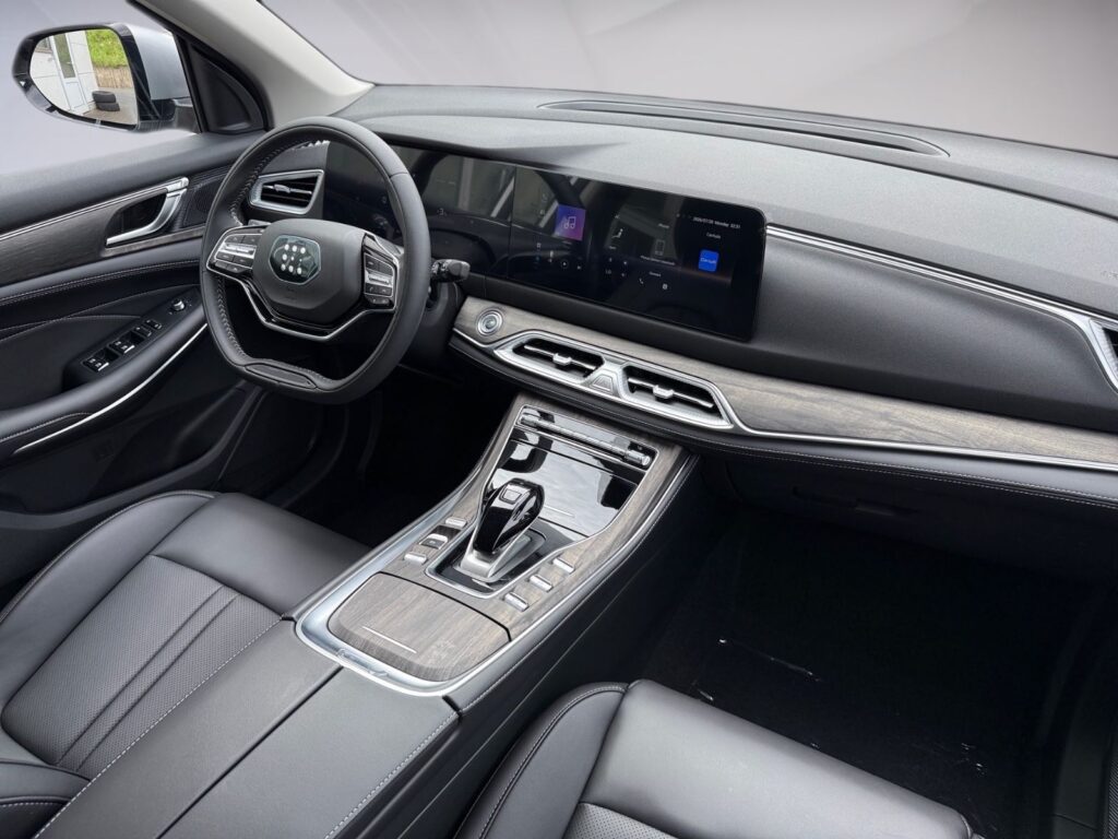 DFSK Fengon E5 PHEV, 7-Sitzer, Pano, bis 6J. Garantie