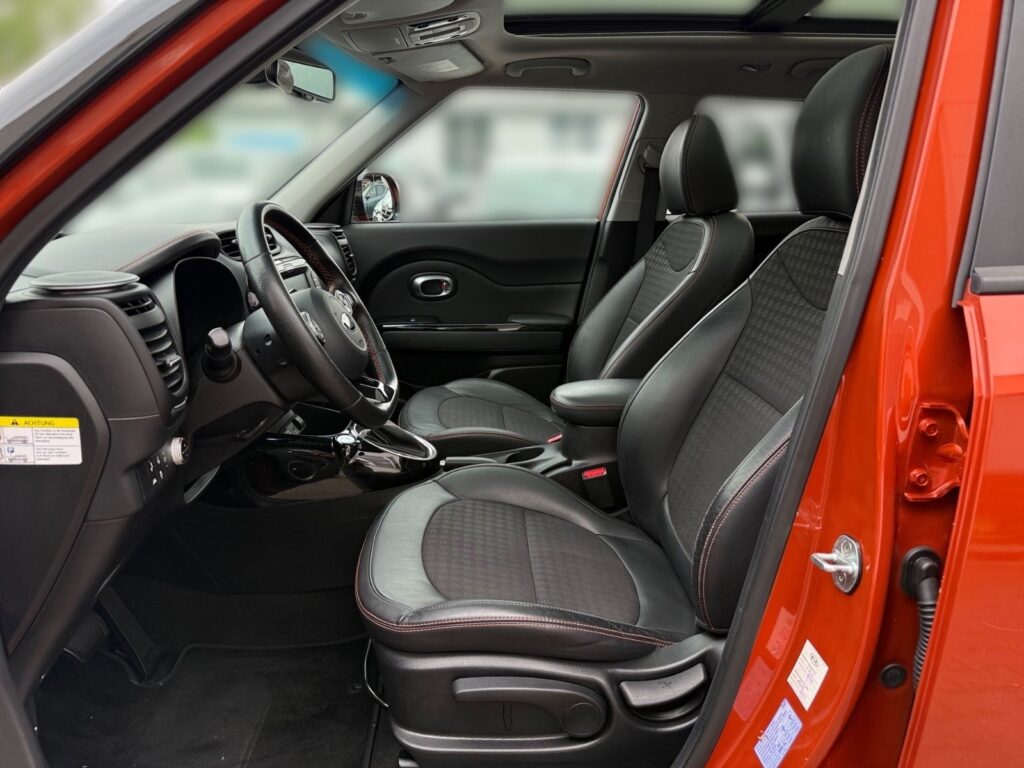 KIA Soul Turbo, Automatik,Pano,Xenon,NAVI,AHK,mit WR