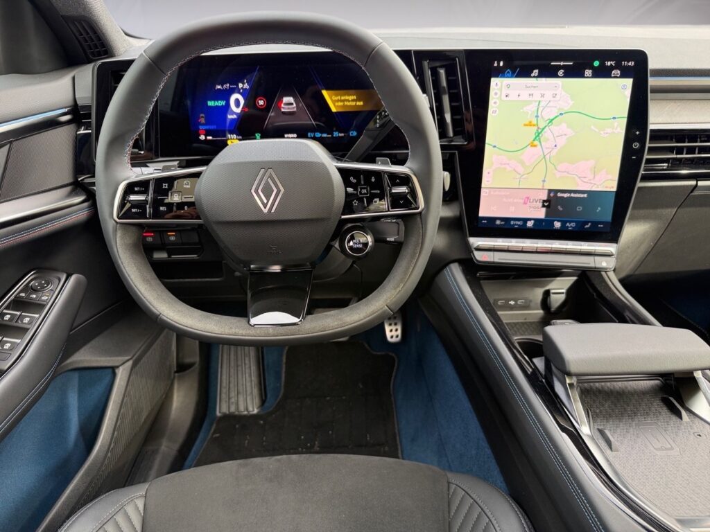 RENAULT Rafale 300 E-Tech 4×4 Esprit Alpine Plug-in