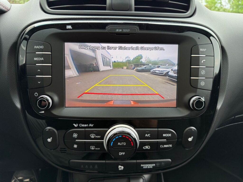 KIA Soul Turbo, Automatik,Pano,Xenon,NAVI,AHK,mit WR