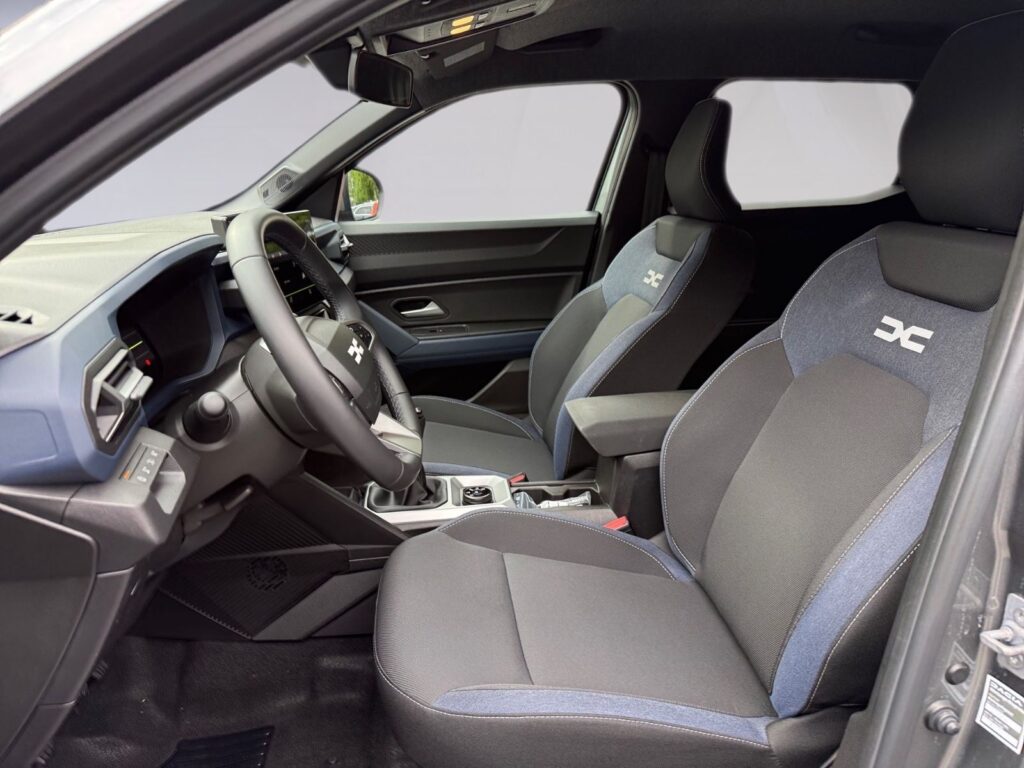 DACIA Duster III TCe 130 Journey 4×4,Navi,360°,Totwink
