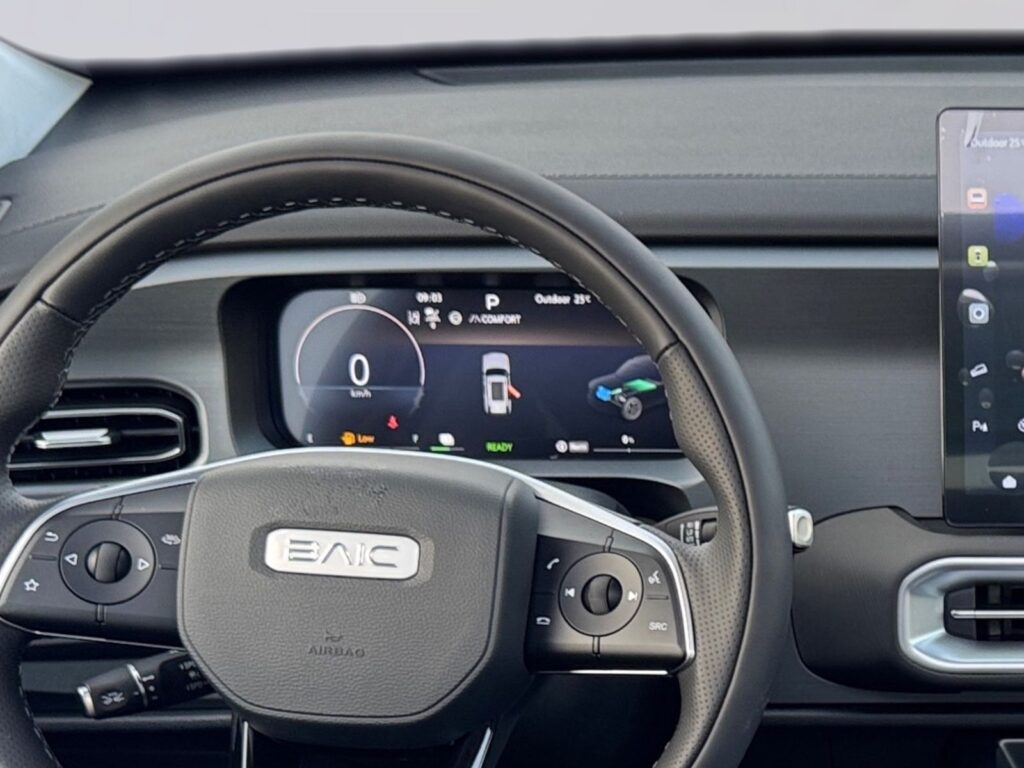 BAIC BJ30 Allrad Hybrid, Pano, VOLL, bis 6J. Garantie
