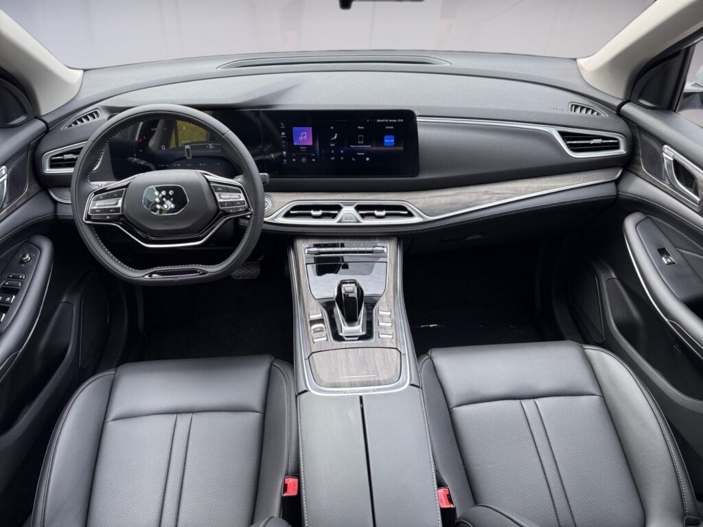 DFSK Fengon E5 PHEV, 7-Sitzer, Pano, bis 6J. Garantie