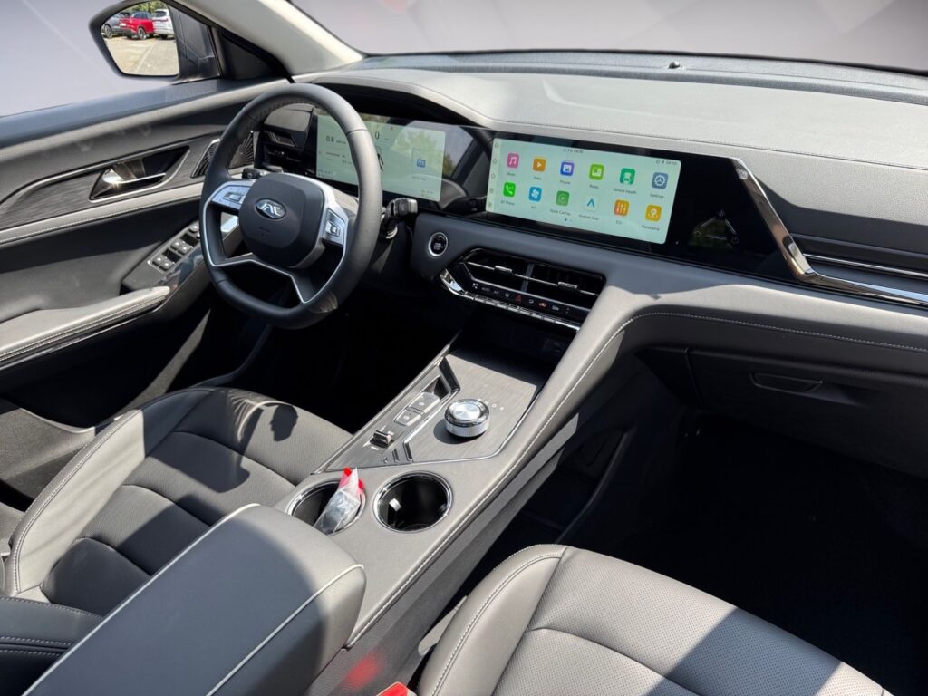 JAC JS8 Pro 7-Sitzer, Pano, 0,0% Finanz, 5J. Gar