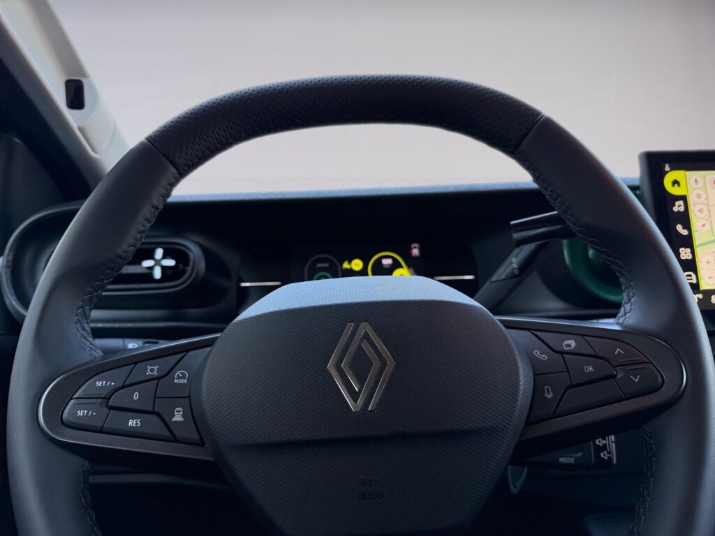 RENAULT Twingo E-TECH Techno