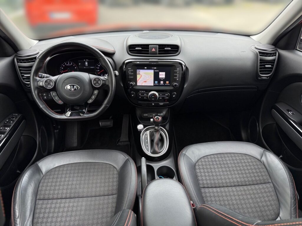 KIA Soul Turbo, Automatik,Pano,Xenon,NAVI,AHK,mit WR