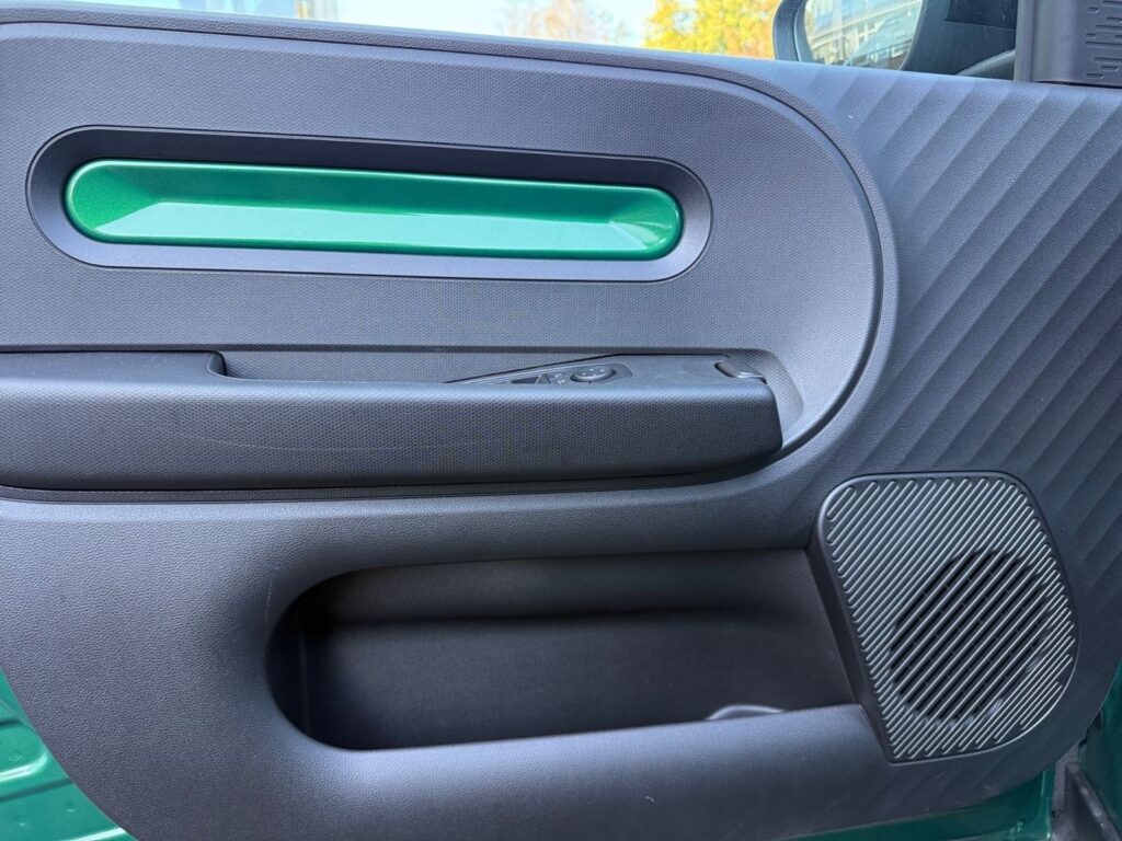 RENAULT Twingo E-TECH Techno