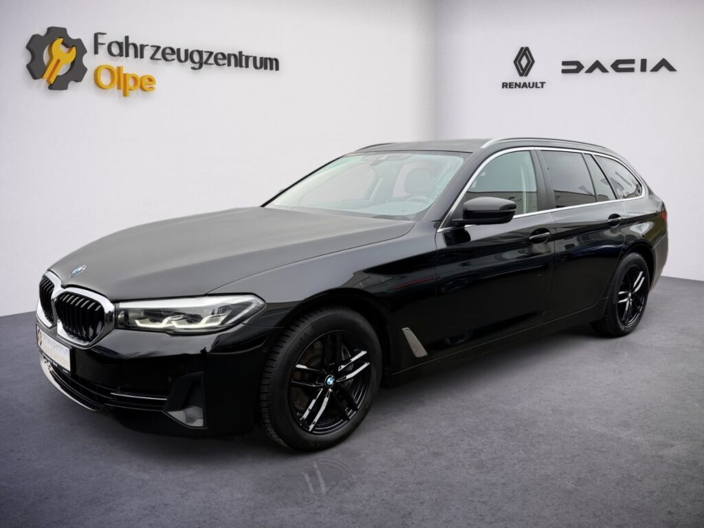 BMW 530d Touring, AHK, LED, 8-fach bereift