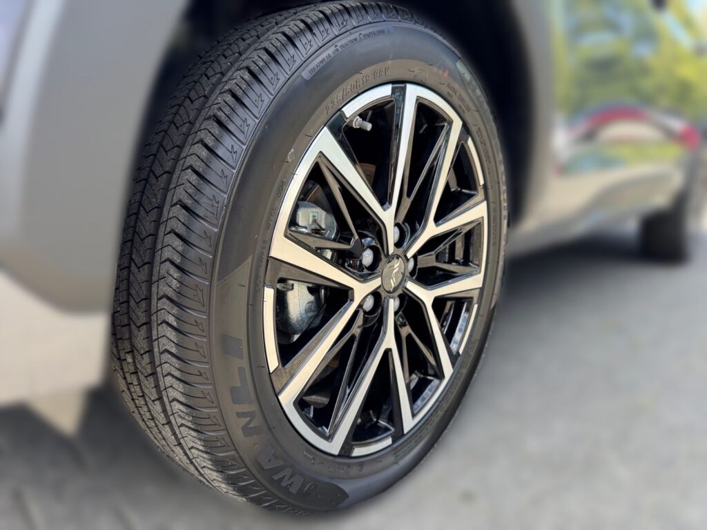 JAC JS8 Pro 7-Sitzer, Pano, 0,0% Finanz, 5J. Gar