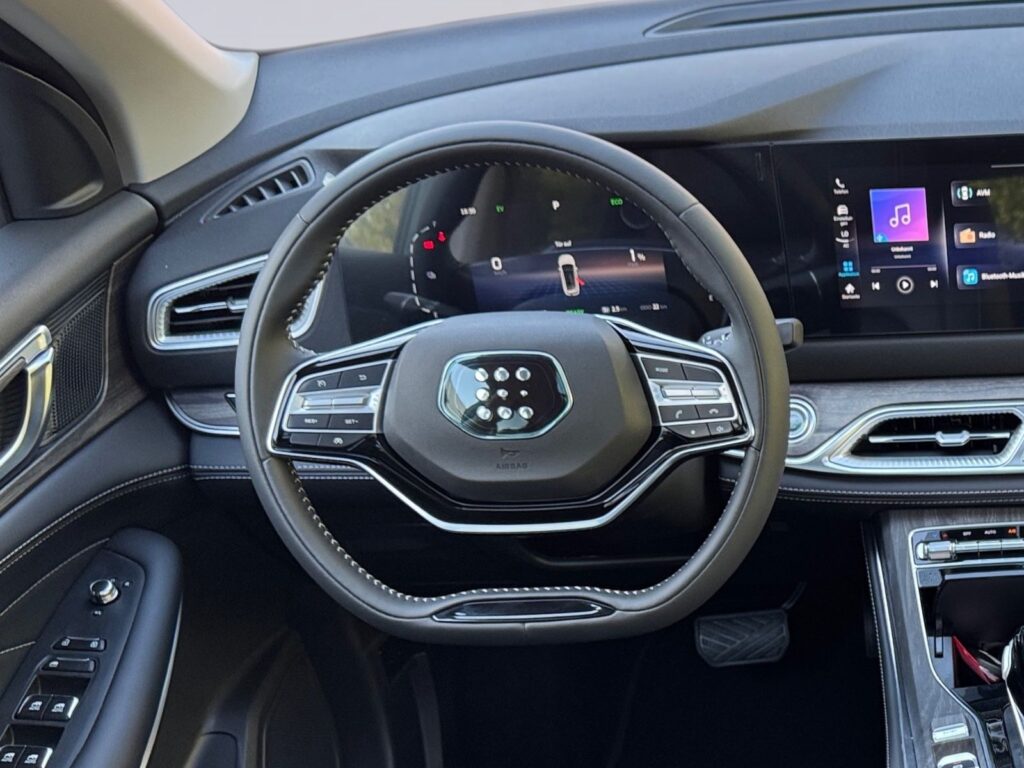 DFSK Fengon E5 PHEV, 7-Sitzer, Pano, bis 6J. Garantie