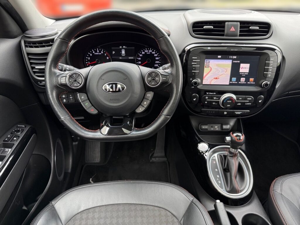KIA Soul Turbo, Automatik,Pano,Xenon,NAVI,AHK,mit WR