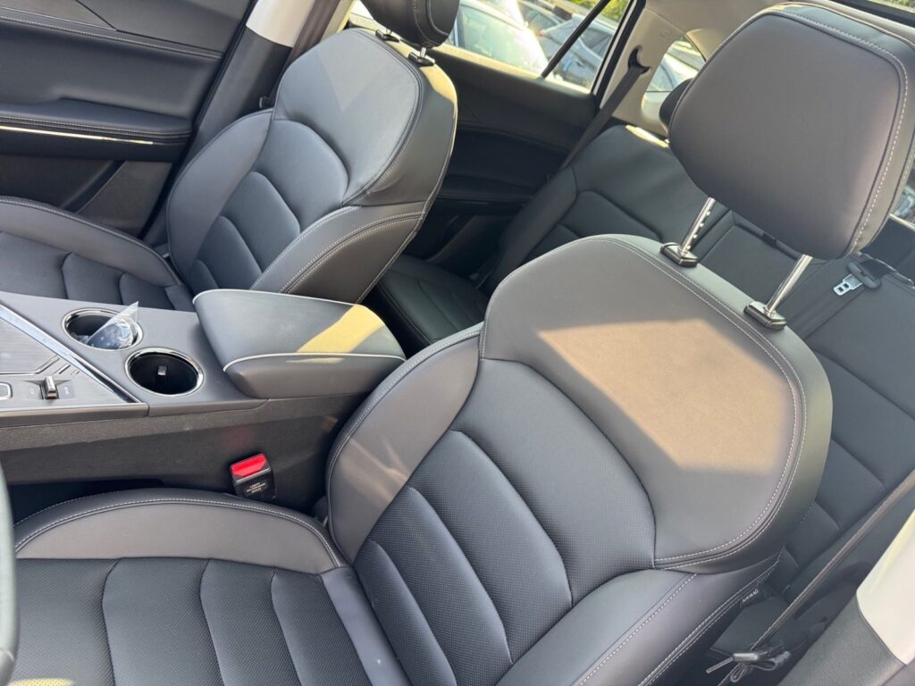 JAC JS8 Pro 7-Sitzer, Pano, 0,0% , LPG Autogas