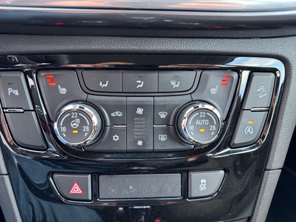 OPEL Mokka X Edition 4×4, Kamera, Navi, mit WR