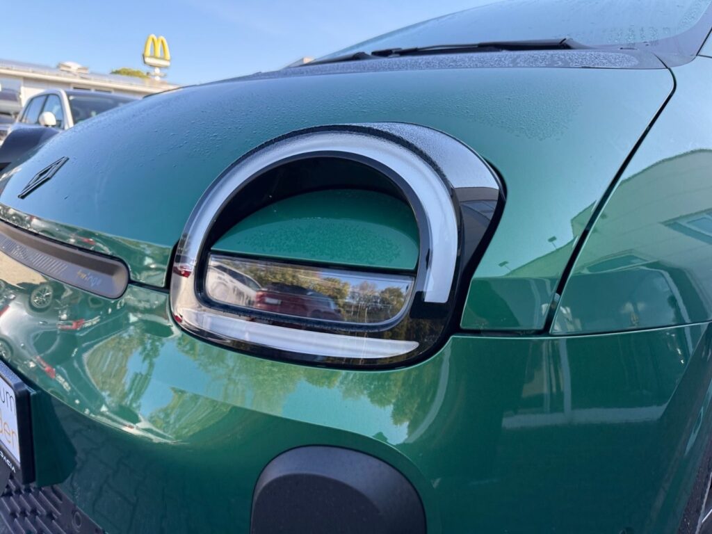 RENAULT Twingo E-TECH Techno