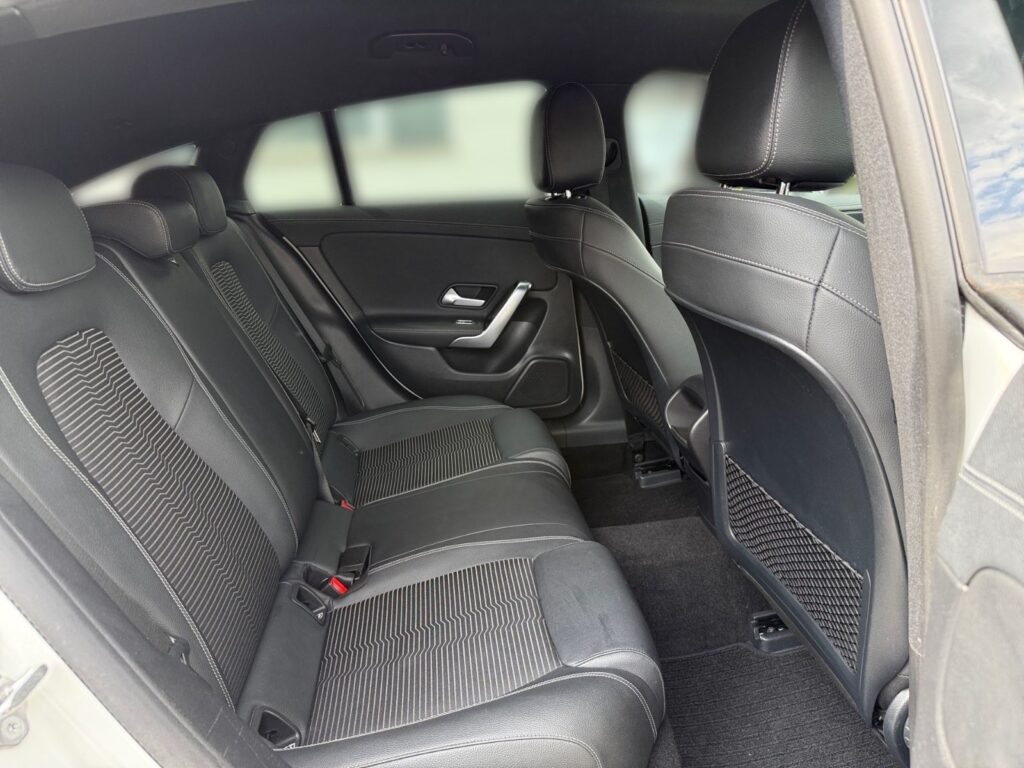MERCEDES-BENZ CLA 180 d Shooting Brake, inkl.Garantie,ab 2,49%