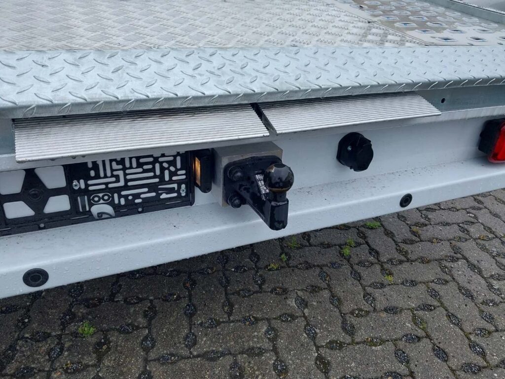 RENAULT Master 4 Abschleppwagen mit Winde